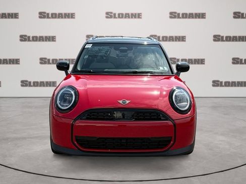 Certified 2025 MINI Cooper 4-Door Hardtop FWD image 8