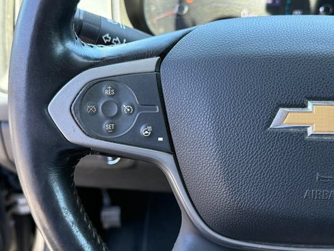 Used 2021 Chevrolet Colorado Z71 AWD/4WD image 18