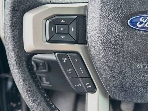Used 2020 Ford F150 Lariat w/ Equipment Group 502A Luxury AWD/4WD image 12