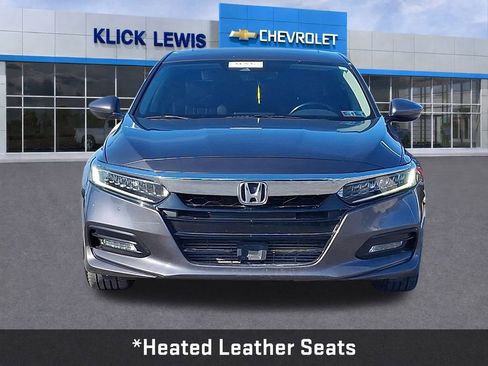Used 2019 Honda Accord Touring image 2