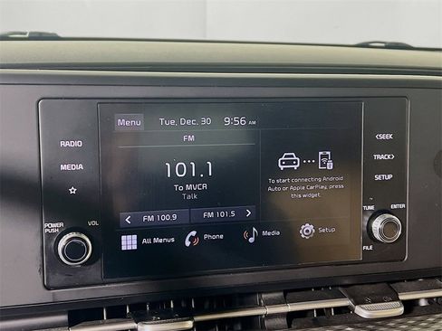 Used 2024 Kia Carnival LX image 14