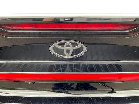 Used 2024 Toyota Prius XLE AWD/4WD image 20
