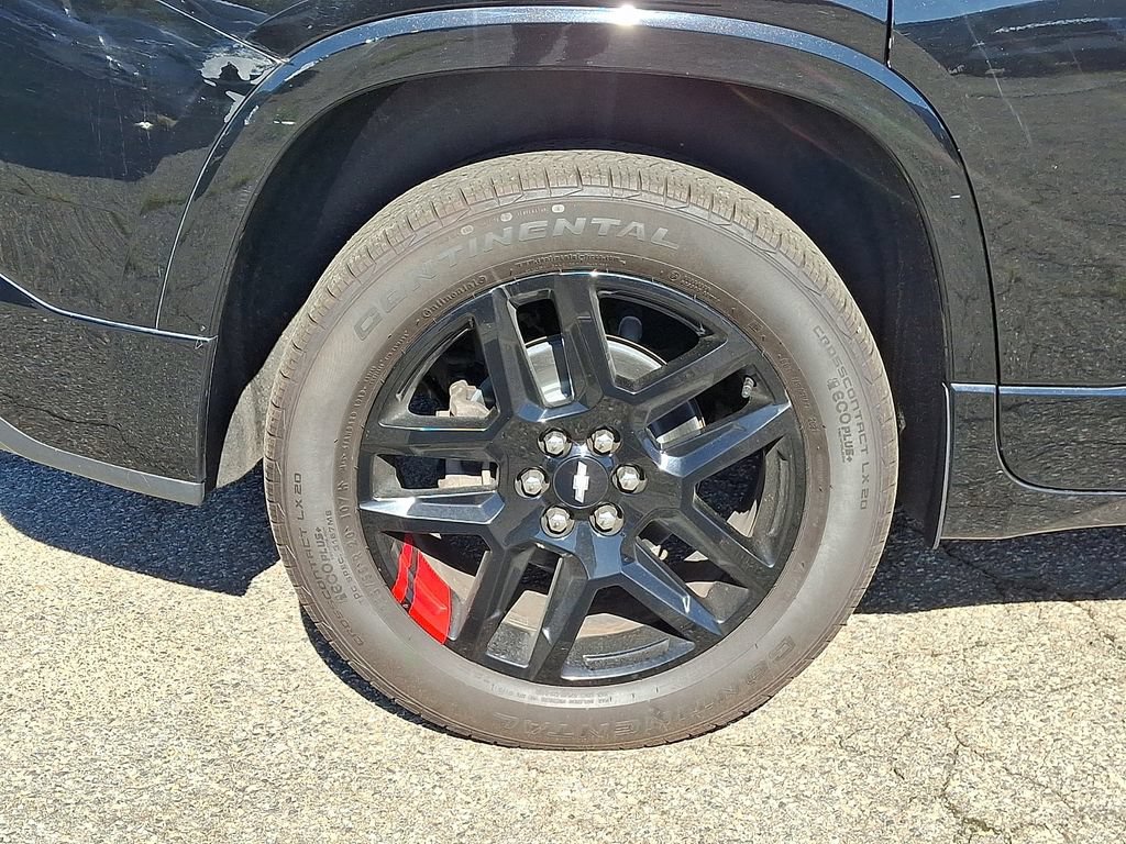 Used 2021 Chevrolet Traverse Premier w/ Redline Edition AWD/4WD image 10