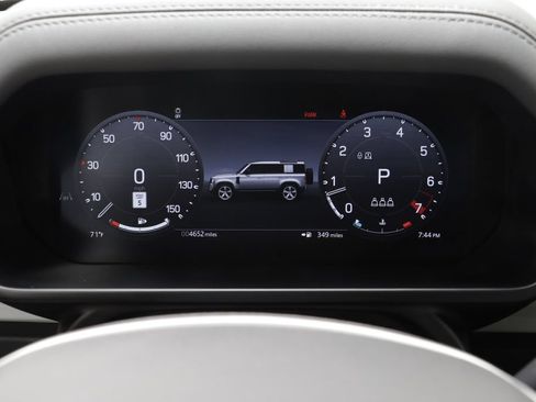 Certified 2026 Land Rover Defender 110 S AWD/4WD image 8