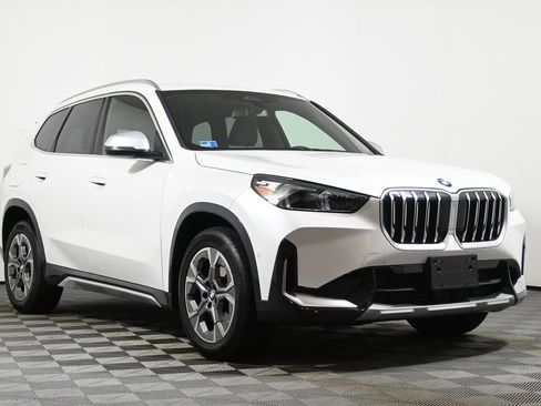 Certified 2023 BMW X1 xDrive28i w/ Convenience Package image 9
