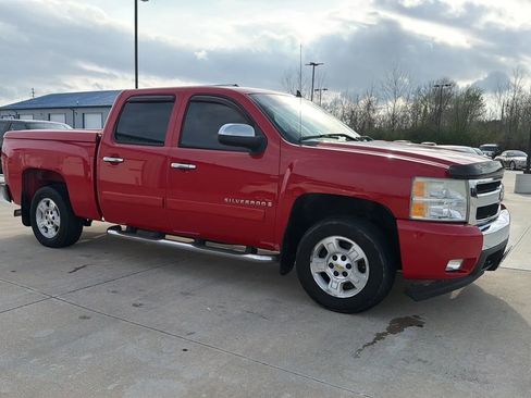 Used 2008 Chevrolet Silverado 1500 LT w/ Towing Package image 31