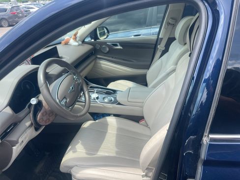 Used 2023 Genesis GV80 2.5T w/ Prestige Package AWD/4WD image 7