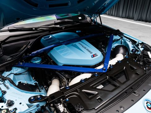 Used 2023 BMW M2 w/ Lighting Package RWD image 37