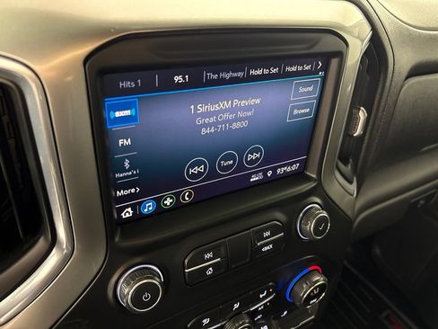 Used 2021 Chevrolet Silverado 1500 LT AWD/4WD image 34
