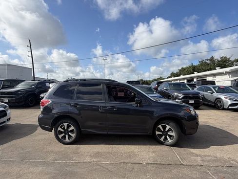 Used 2018 Subaru Forester 2.5i Premium AWD/4WD image 4