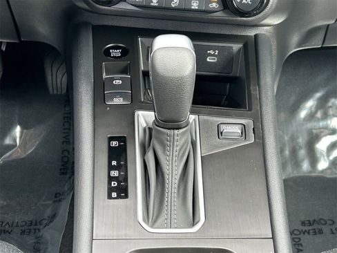 New 2026 Nissan Kicks SV image 22