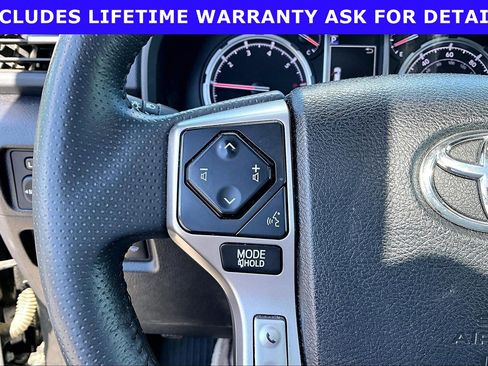 Used 2022 Toyota 4Runner Limited AWD/4WD image 15