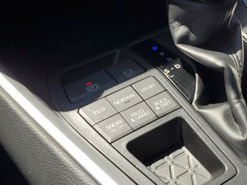 Used 2019 Toyota RAV4 XLE w/ Convenience Package AWD/4WD image 31