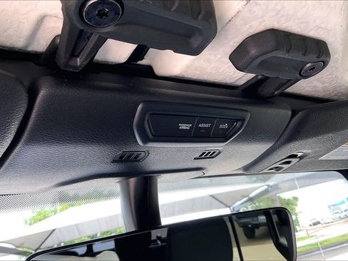 Used 2022 Jeep Gladiator Sport AWD/4WD image 31