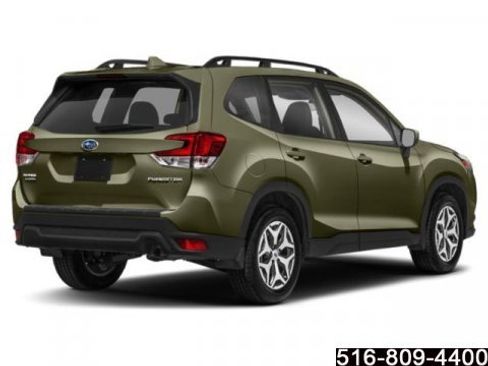 Used 2023 Subaru Forester Premium image 2