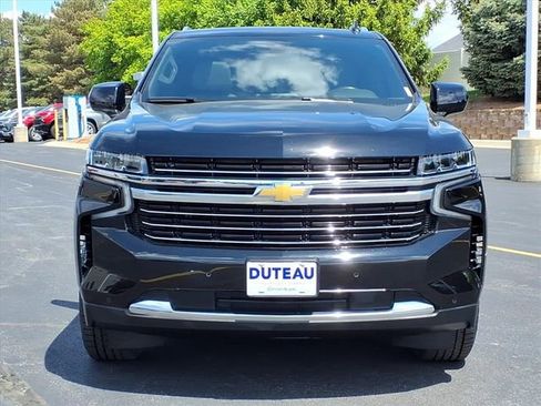 Certified 2022 Chevrolet Suburban LT AWD/4WD image 2