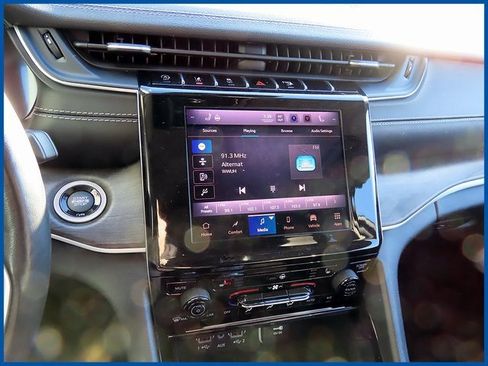 Certified 2022 Jeep Grand Cherokee L Limited image 14