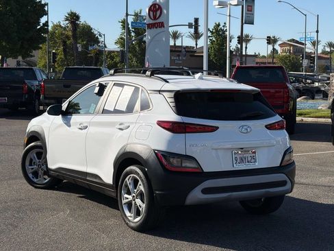Used 2023 Hyundai Kona SEL FWD image 5