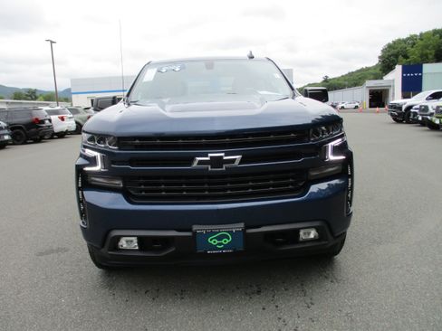 Certified 2022 Chevrolet Silverado 1500 RST w/ Z71 Off-Road Package AWD/4WD image 2