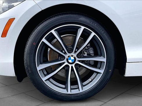 Used 2018 BMW 230i Convertible image 10