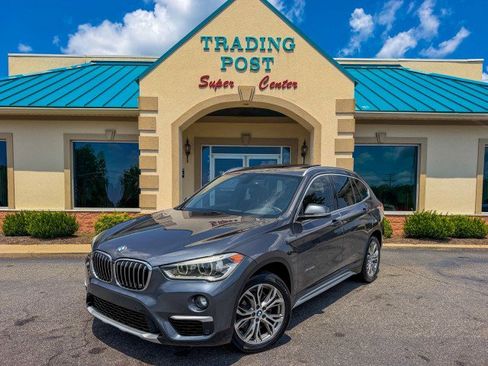 Used 2017 BMW X1 xDrive28i AWD/4WD image 2