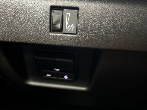 Used 2024 Chevrolet Colorado Trail Boss w/ Advanced Trailering Package image 18