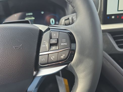 New 2026 Ford Explorer Platinum image 22