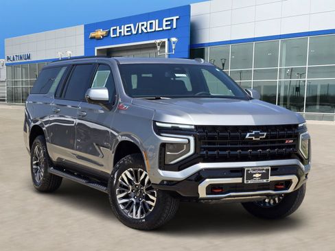 New 2026 Chevrolet Suburban Z71 w/ Comfort Package AWD/4WD image 1