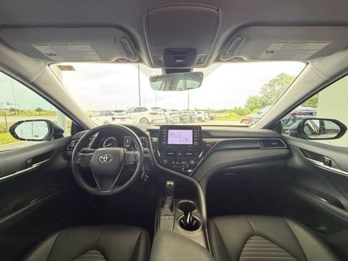 Used 2024 Toyota Camry SE FWD image 30