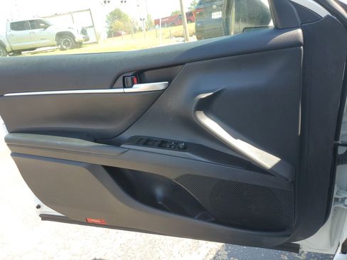 Used 2024 Toyota Camry SE image 29