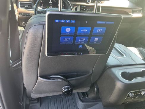 Used 2022 GMC Yukon XL Denali RWD image 13