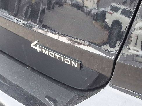 Used 2024 Volkswagen Taos SE image 22