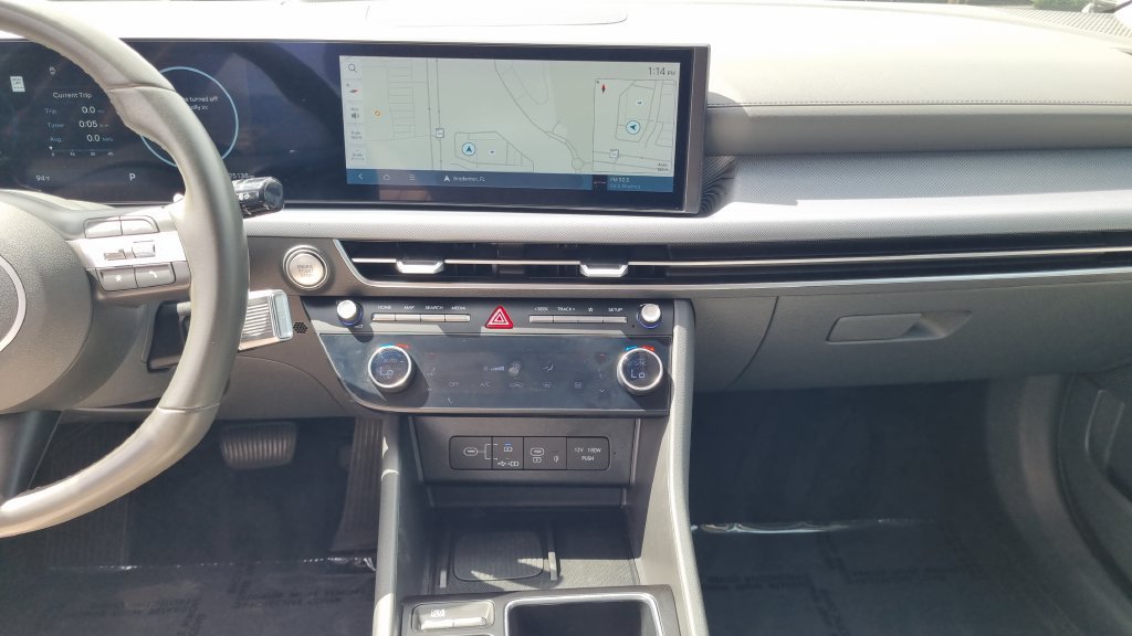 Certified 2024 Hyundai Sonata SEL w/ Convenience Package FWD image 14