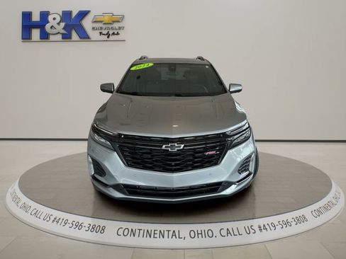 Used 2024 Chevrolet Equinox RS FWD image 2