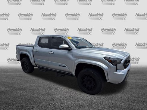 Used 2024 Toyota Tacoma SR5 w/ SR5 Upgrade Package AWD/4WD image 2