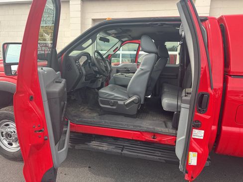 Used 2016 Ford F250 XL w/ Power Equipment Group image 9