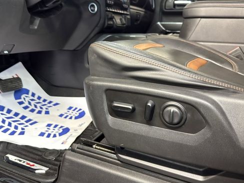 Used 2020 GMC Sierra 1500 AT4 w/ AT4 Premium Package image 8