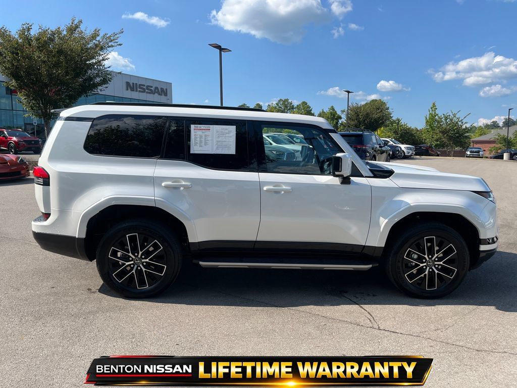 Used 2026 Lexus GX 550 w/ Accessory Package (2T) AWD/4WD image 10