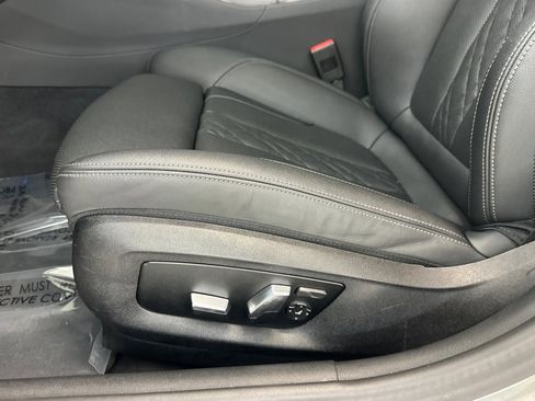 Used 2023 BMW 530e w/ M Sport Package image 14