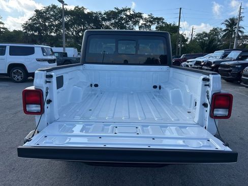 New 2026 Jeep Gladiator Sport AWD/4WD image 29