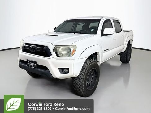 Used 2014 Toyota Tacoma 4x4 Double Cab w/ TRD Sport Package image 4
