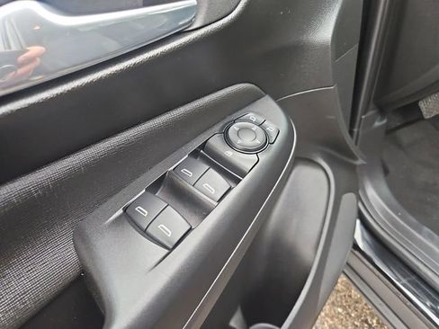 Used 2024 Buick Envista Preferred w/ Convenience I Package FWD image 12