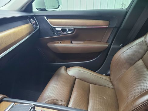 Used 2018 Volvo S90 T6 Inscription w/ Convenience Package AWD/4WD image 24