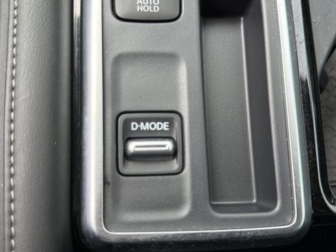 Used 2024 Nissan Pathfinder SL w/ SL Premium Package FWD image 13