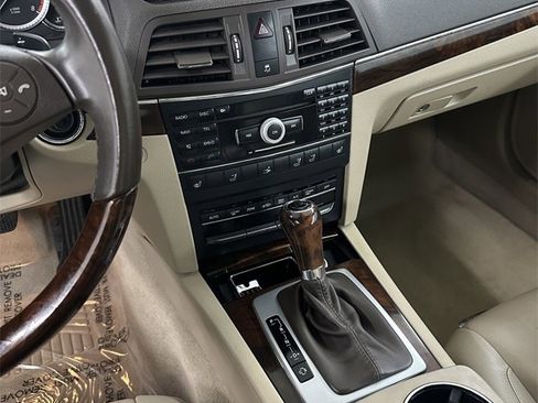 Used 2011 Mercedes-Benz E 350 Cabriolet image 16