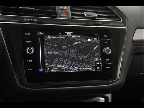Certified 2023 Volkswagen Tiguan SEL R-Line AWD/4WD image 12