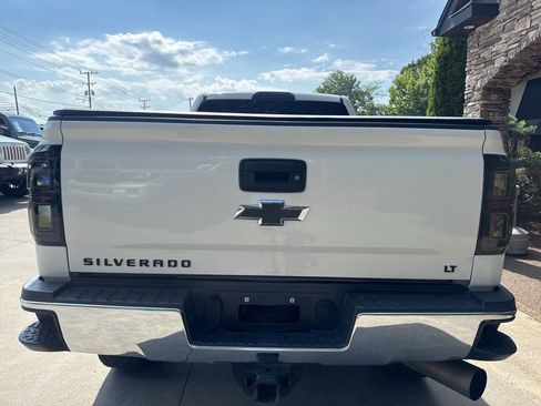 Used 2015 Chevrolet Silverado 2500 LT w/ LT Convenience Package AWD/4WD image 2