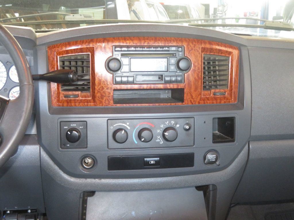 Used 2006 Dodge Ram 2500 Truck SLT w/ Quad Cab Big Horn Value Group AWD/4WD image 39