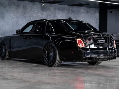 Used 2026 Rolls-Royce Phantom Sedan RWD image 13