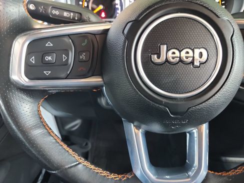 Used 2023 Jeep Gladiator Mojave w/ Cold Weather Group AWD/4WD image 26